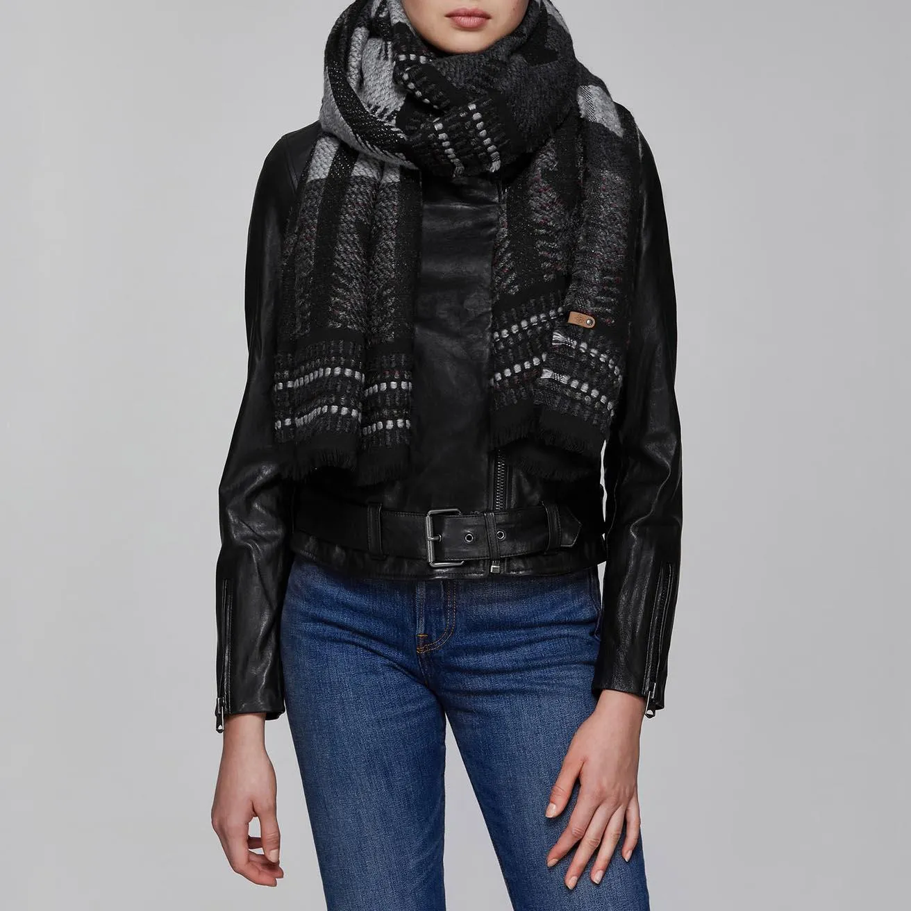 Aro Scarf (Multicolour)