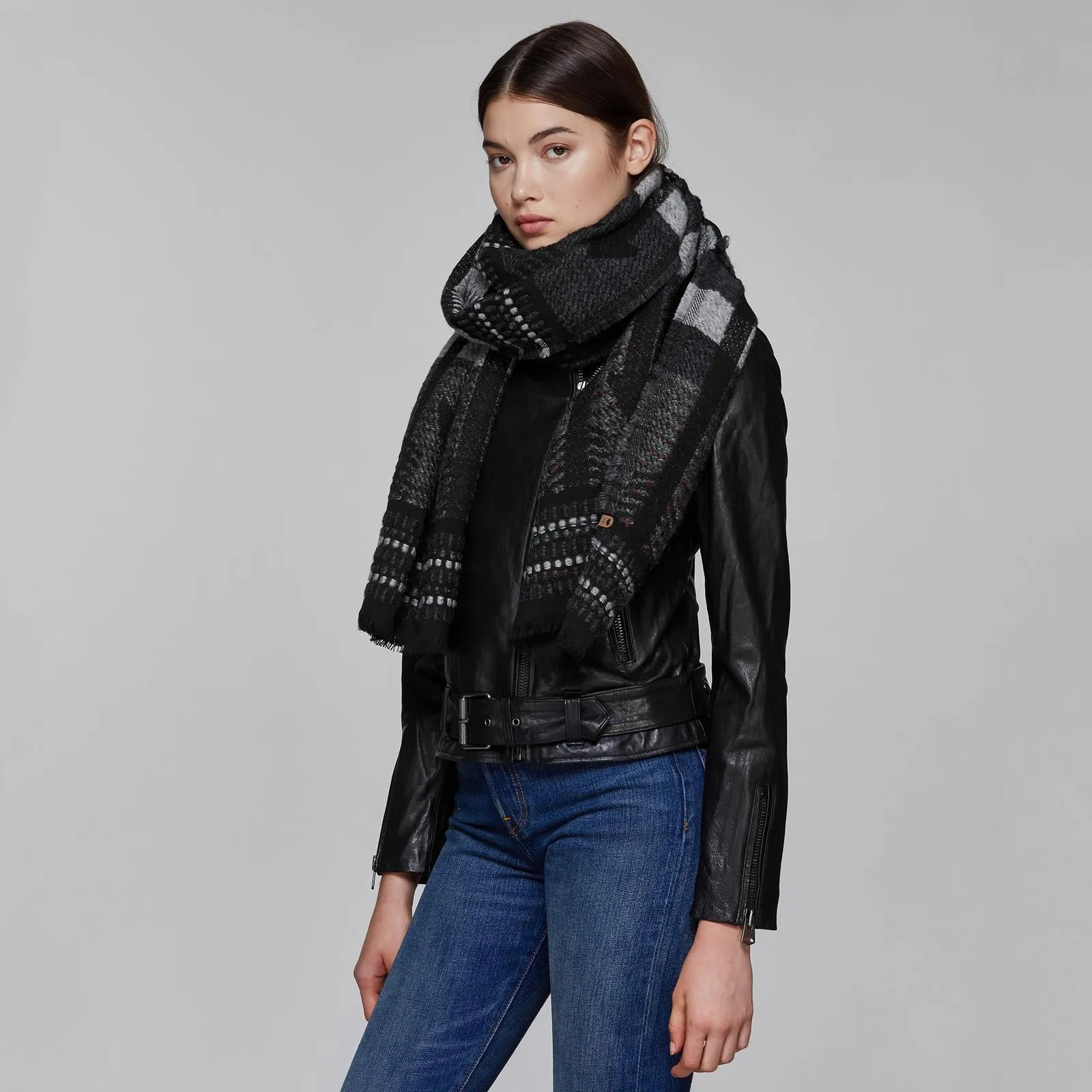 Aro Scarf (Multicolour)