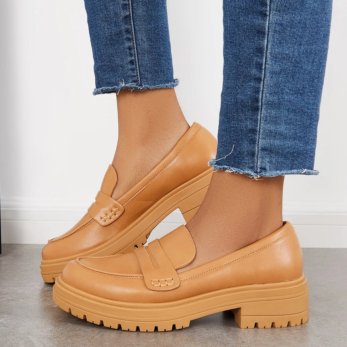 Women Slip on Platform Loafers Round Toe Work Shoes