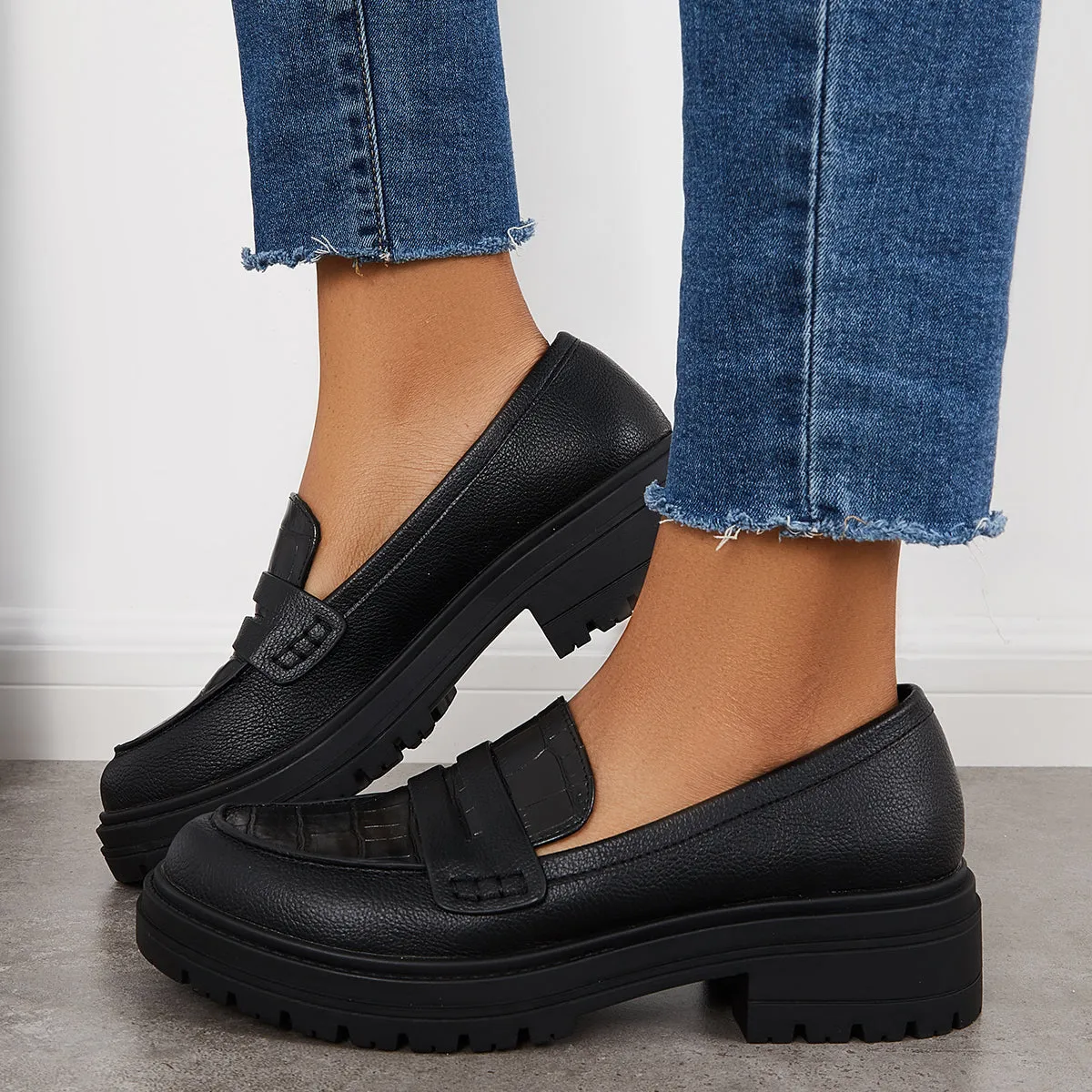 Women Slip on Platform Loafers Round Toe Work Shoes
